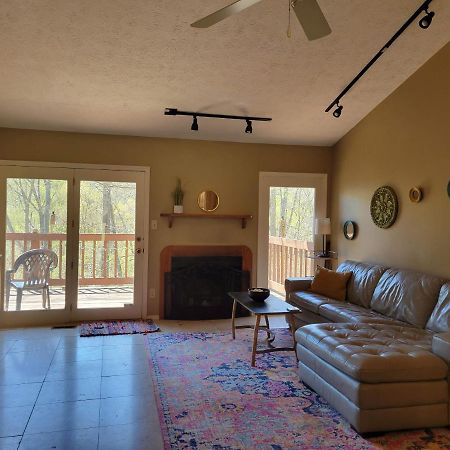 Preston Hollow ブルーミントン エクステリア 写真