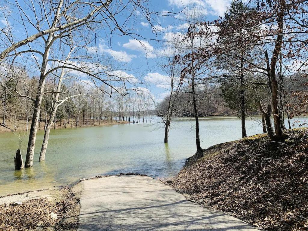 Preston Hollow ブルーミントン エクステリア 写真