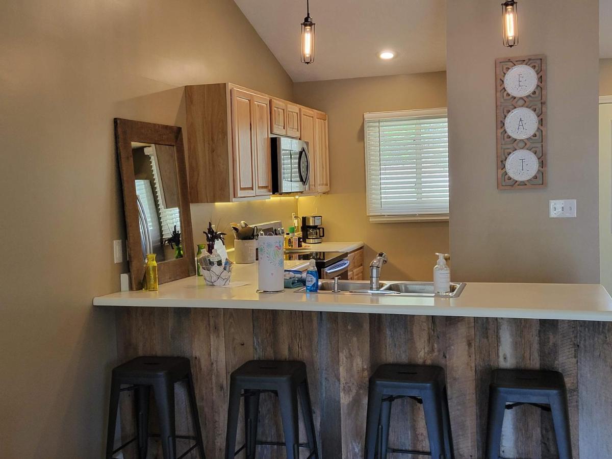 Preston Hollow ブルーミントン エクステリア 写真